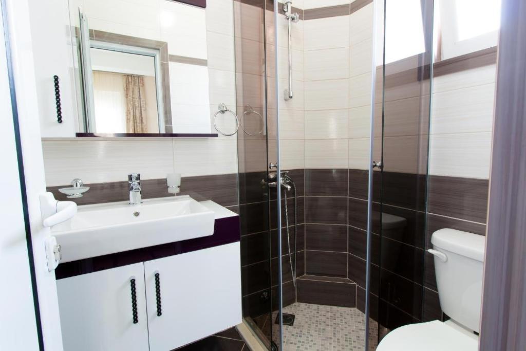 A3 Apartments Villa ウルツィニ エクステリア 写真